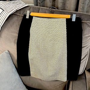 Loft cream dot skirt